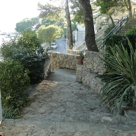 Joso Daire Primošten